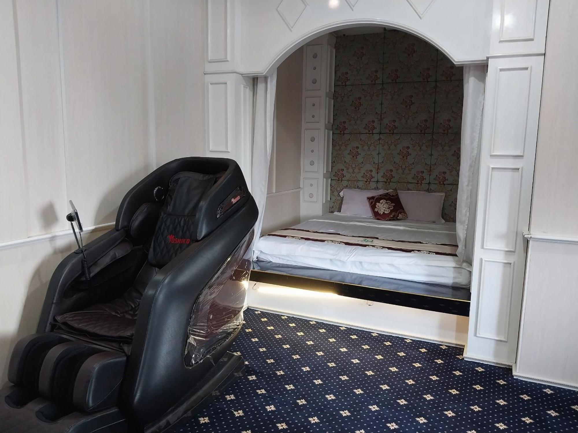 Nhat Quy Hotel Tay Ninh Bagian luar foto